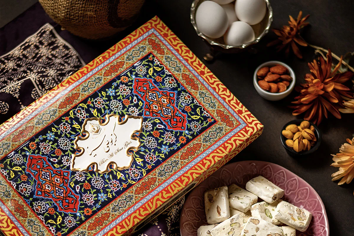 نقش سفیده تخم مرغ در بافت گز